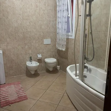 Casa Domus Oppiorum Palu