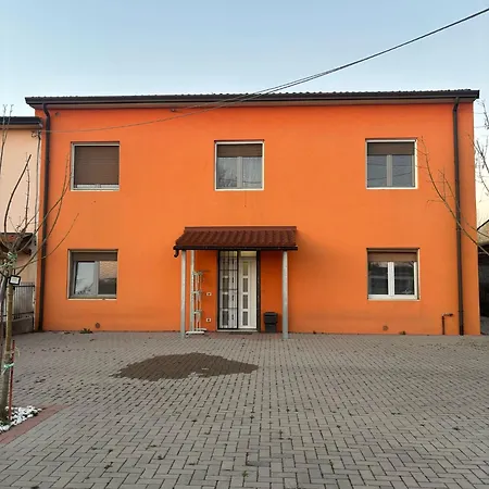 Casa Domus Oppiorum